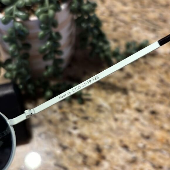 Prive Revaux sun glasses - Picture 5 of 11